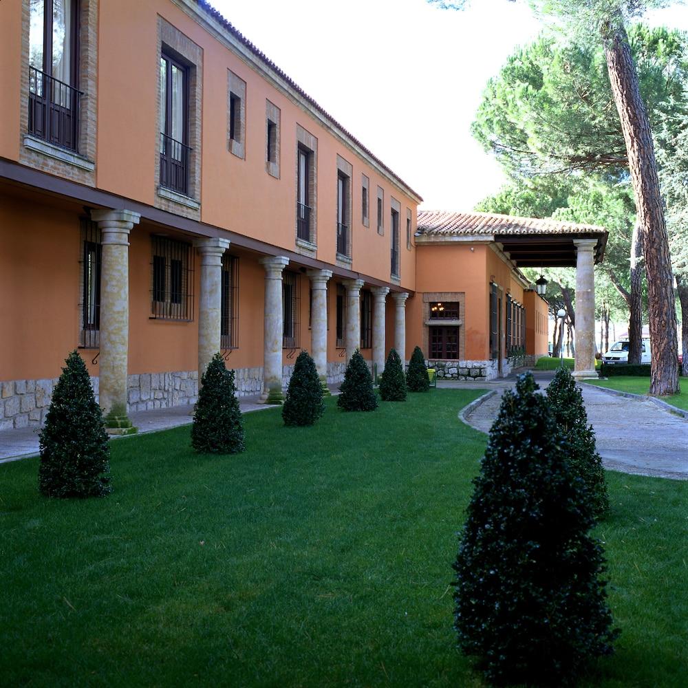 Parador De Tordesillas Extérieur photo
