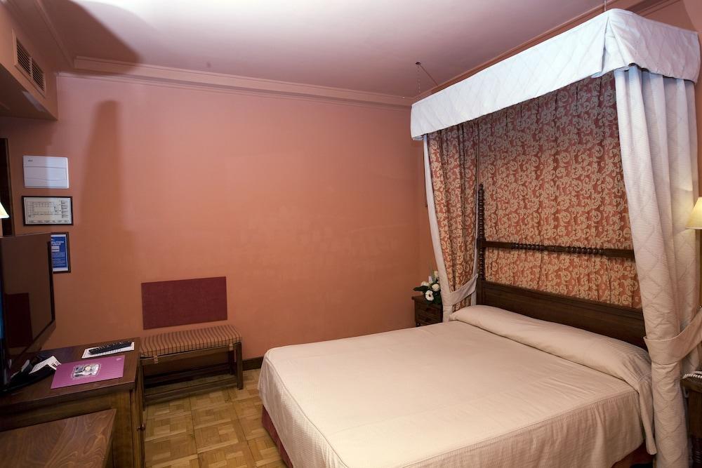 Parador De Tordesillas Extérieur photo