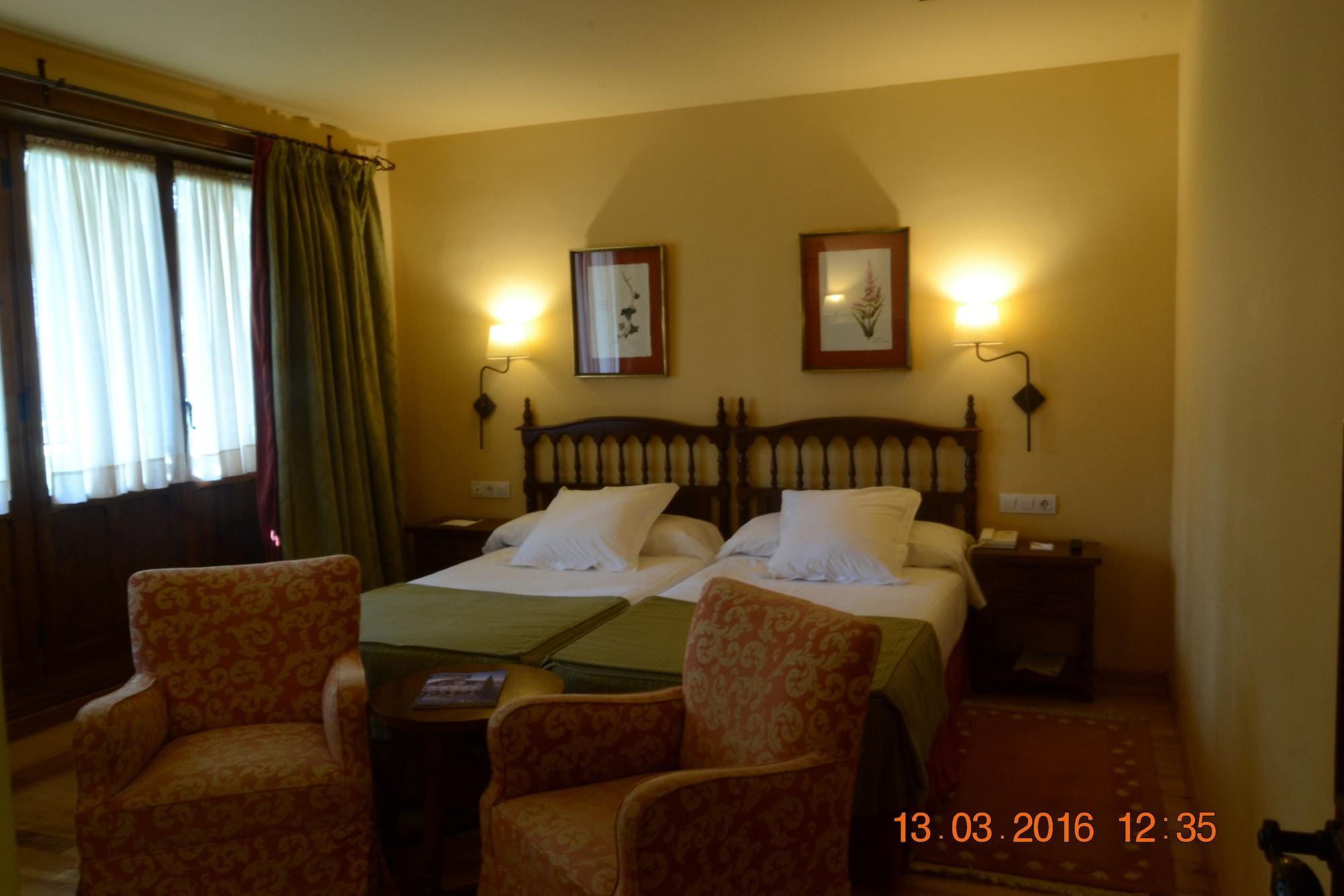 Parador De Tordesillas Extérieur photo