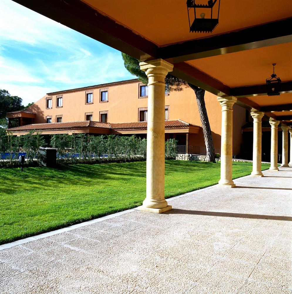 Parador De Tordesillas Extérieur photo