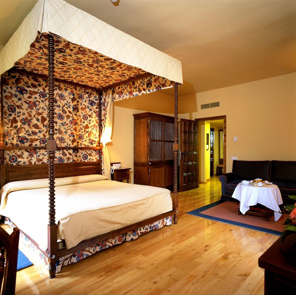 Parador De Tordesillas Extérieur photo